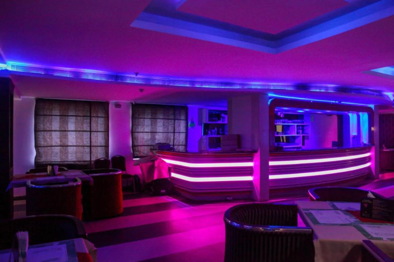 Fabhotel White Dammar Thiruvananthapuram Ngoại thất bức ảnh