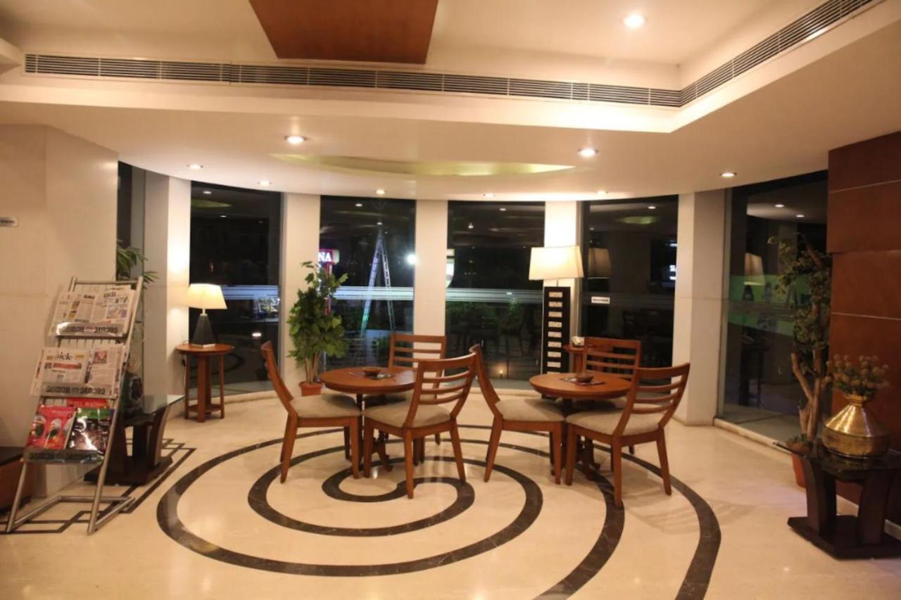 Fabhotel White Dammar Thiruvananthapuram Ngoại thất bức ảnh